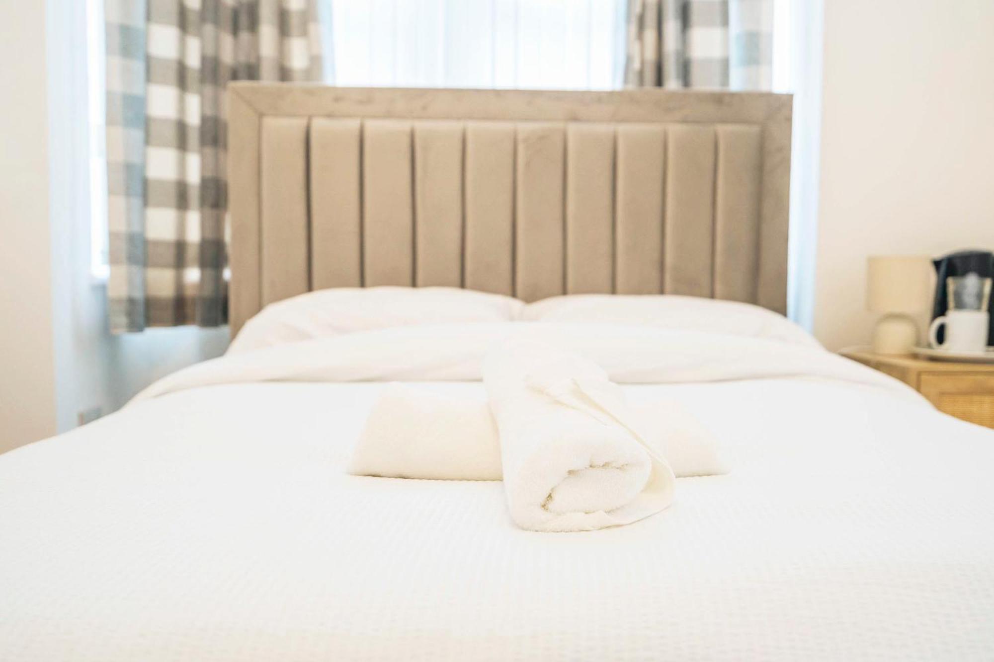 Majestic Inn Bootle  Esterno foto